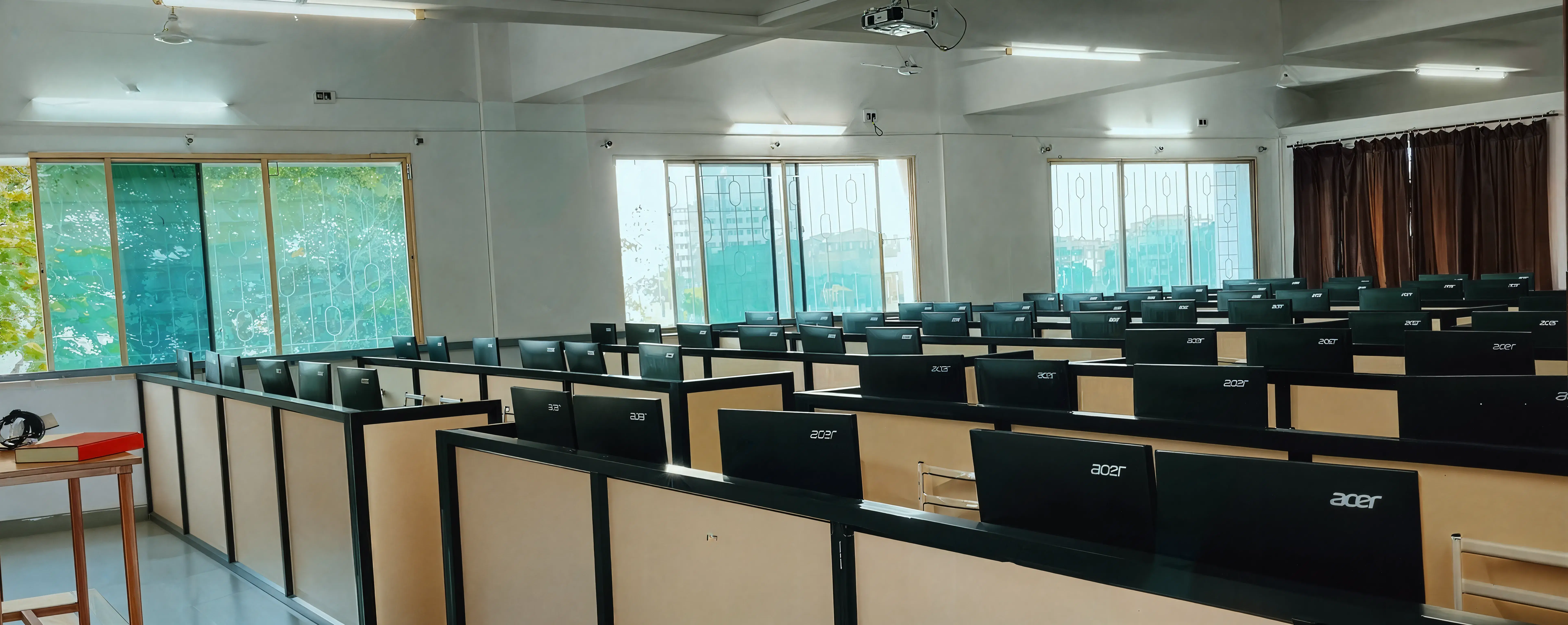 Dr Ambedkar College Nagpur lab photo 1